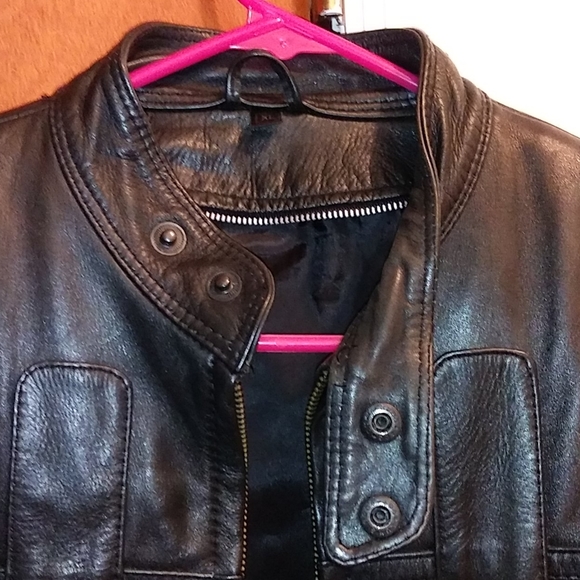 Leather jacket - Picture 3 of 6